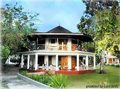 Negril Treehouse Resort Hotel